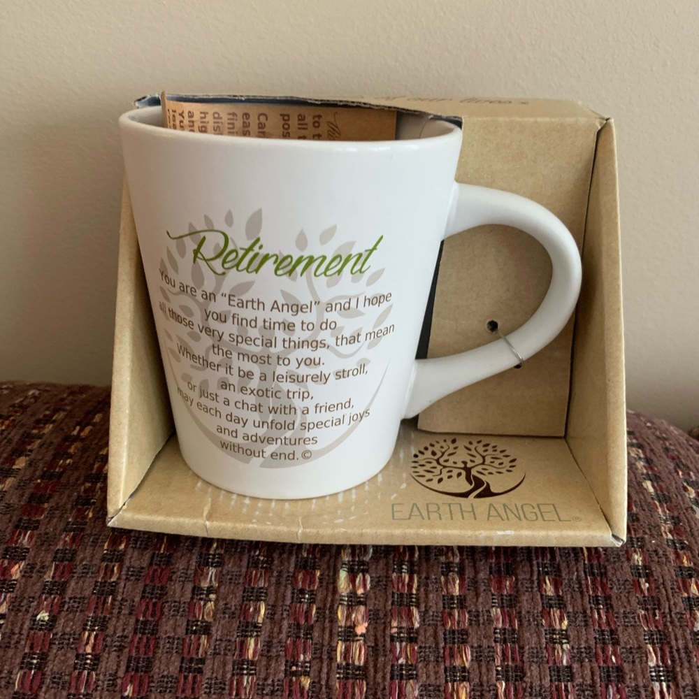 ☘️17%off☘️Retirement Mug “Earth Angel”